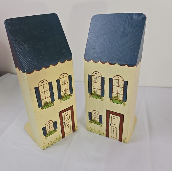 Vintage Wooden House Bookends 1980s Hand Painted Handmade 9.5" Tall - Picture 3 of 10